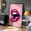 Kırmızı Dudak Pembe Arkaplan Dekoratif Tablo